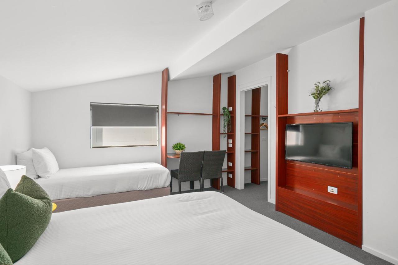 Grand Hotel And Studios วายอง ภายนอก รูปภาพ